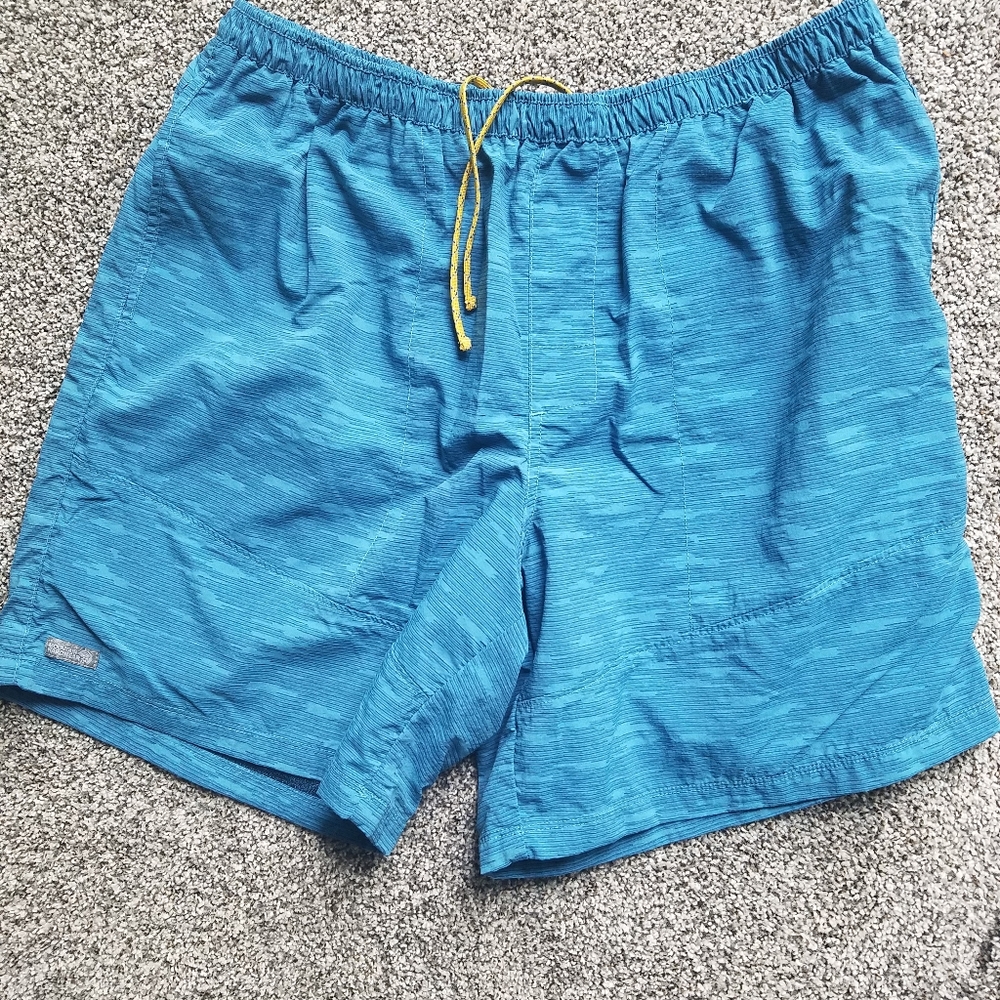 Mountain Hardwear shorts